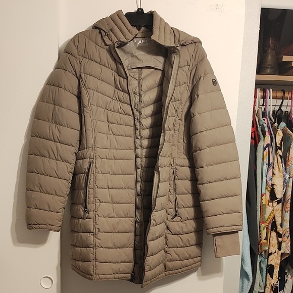 Michael Kors Women's Taupe Puffer Coat - Picture 1 of 1